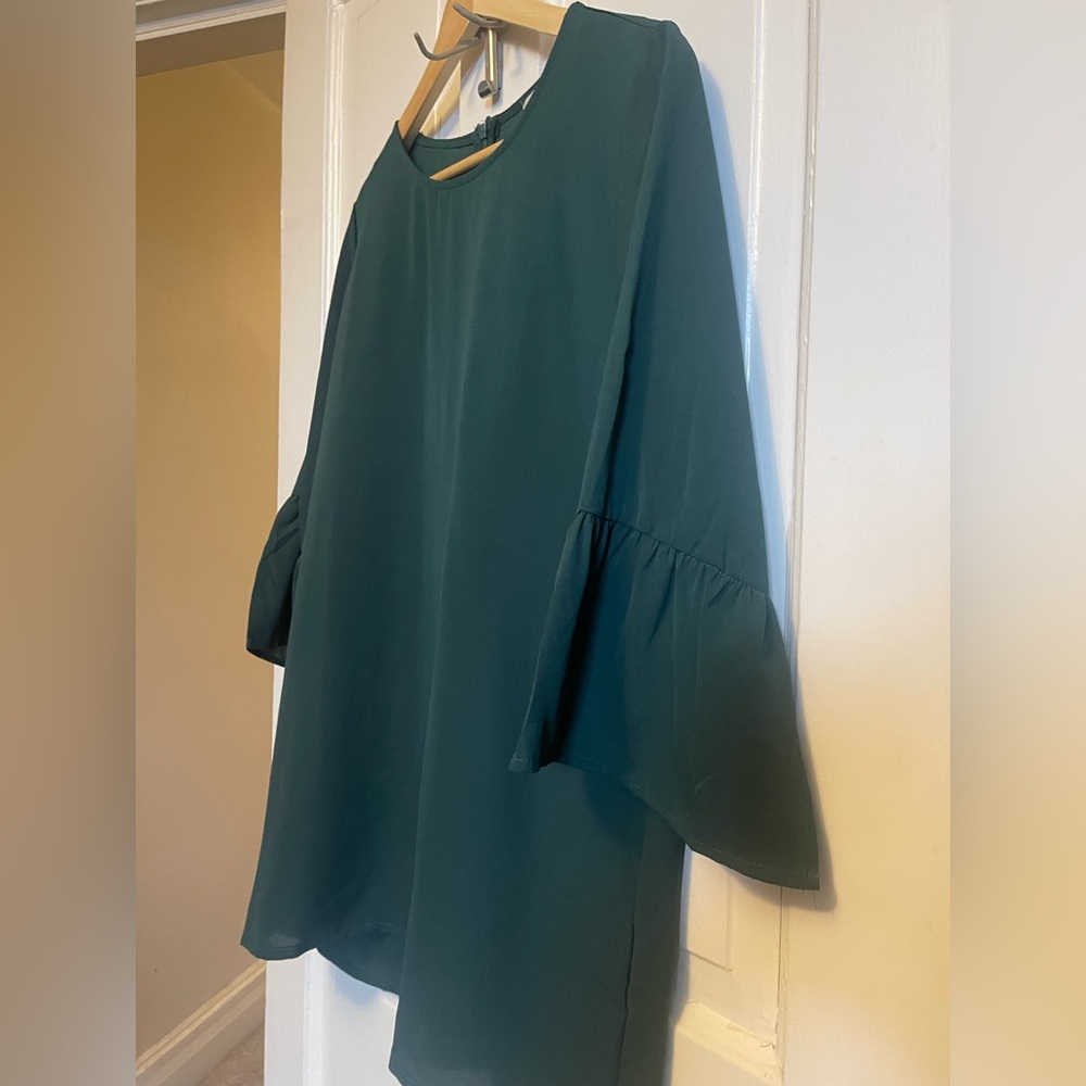 Belongsci Forest Green Bell Sleeve Tunic Dress